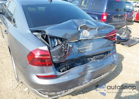 2018 Volkswagen Passat 2.0T Se z USA, uszkodzony, nr VIN 1VWBA7A34JC002712